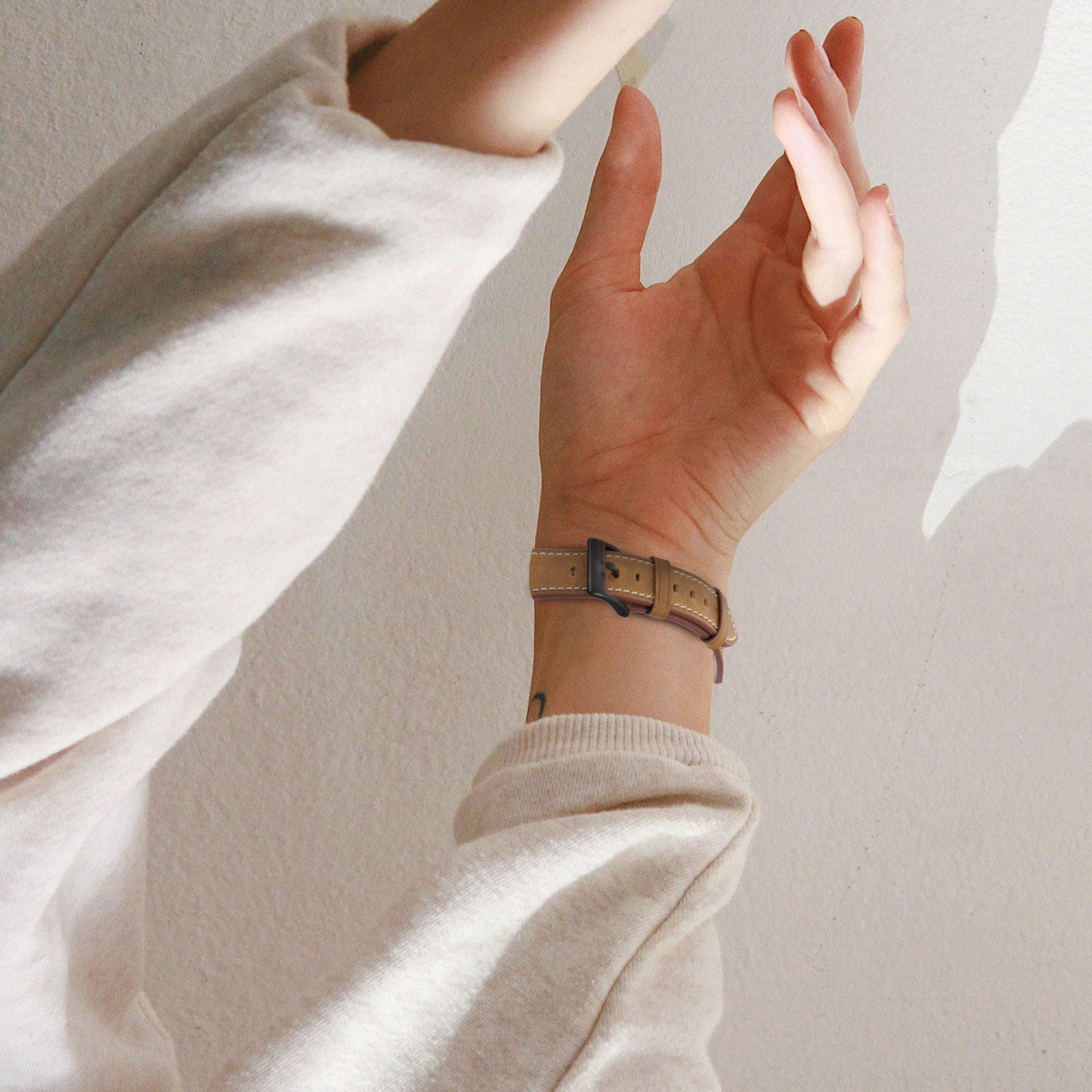 プレミアム時計バンド 調節可能で快適な人間工学に基づいたリス - Smartwatch Premium Watches For Women のレビューと価格
